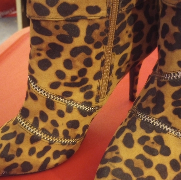 Leopard Print Ankle Boots Stelletto Heals - Picture 9 of 12